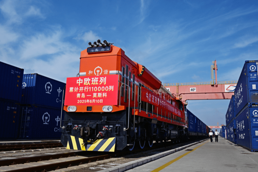 Treni merci Cina-Europa: partito il 110.000mo convoglio